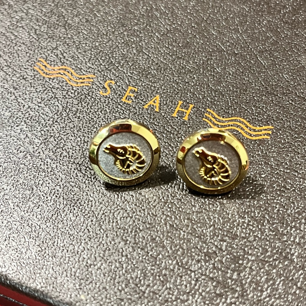 SEAH PRE-LOVED AUTHENTIC ASTROLOGICAL ZODIAC ARIES SIGN YELLOW GOLD STUD EARRING